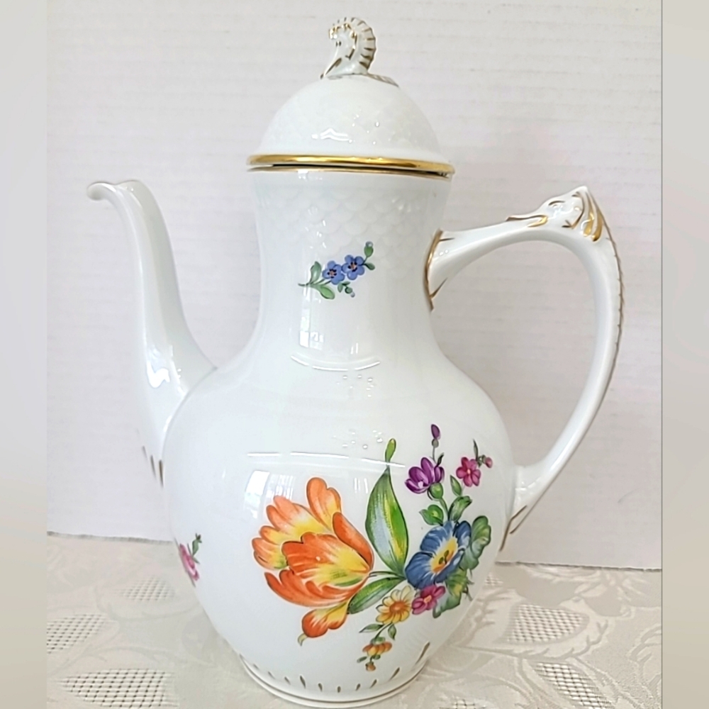 B&G Royal Copenhagen Porcelain Saxon Flower Coffee Pot Made in Denmark #301